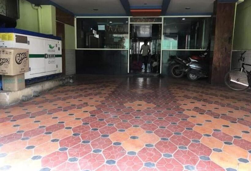 호텔 Yuvaraj Palace