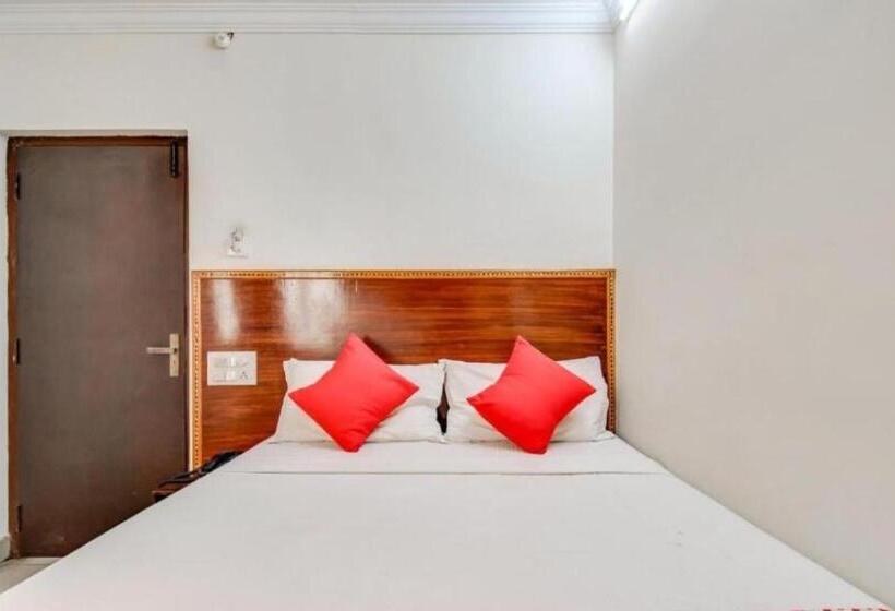 호텔 Yuvaraj Palace