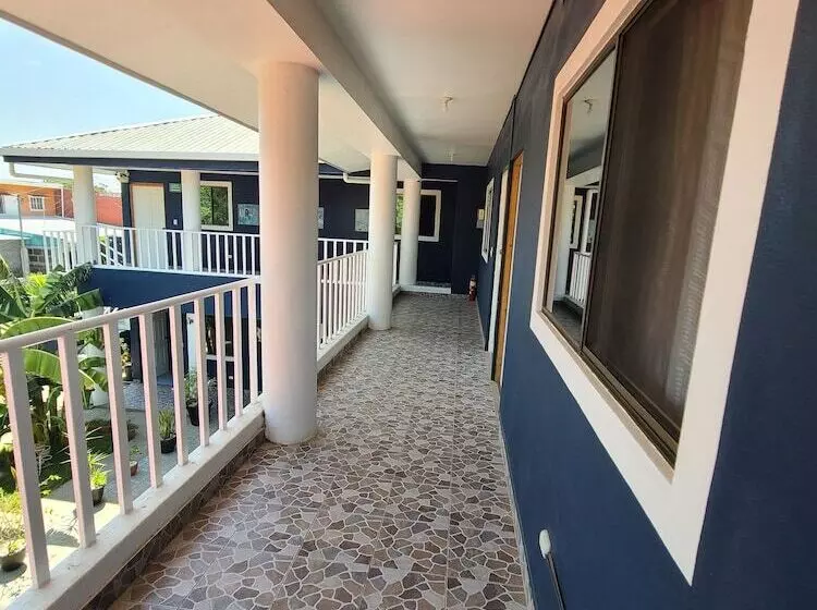 Hotelli Montecristi Near The Airport