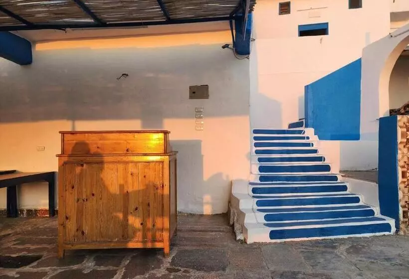 پانسیون Endo Mando