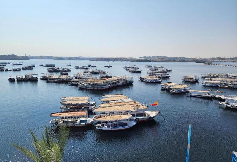 پانسیون Endo Mando