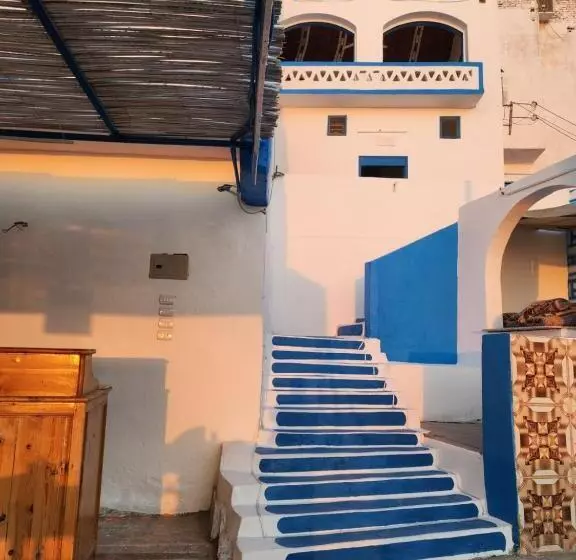 پانسیون Endo Mando