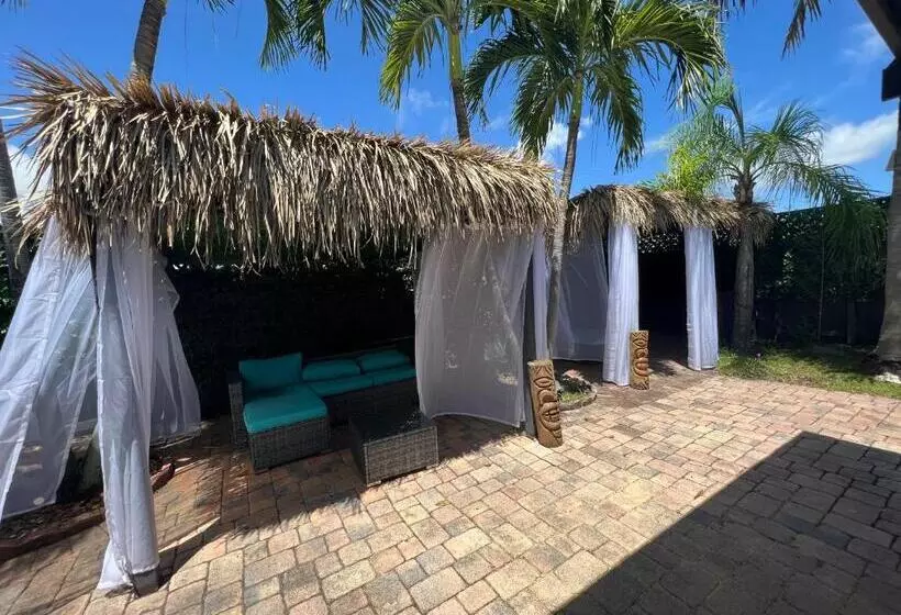 پانسیون Large Gay Men S 1 Bedroom W Gameroom Heated Pool Clothing Optional