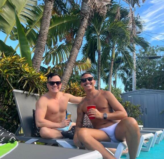 پانسیون Large Gay Men S 1 Bedroom W Gameroom Heated Pool Clothing Optional