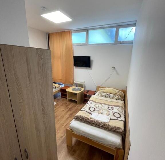 펜션 àlom Vendèghàz