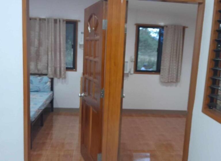 Pensionat Saavedra Guesthouse