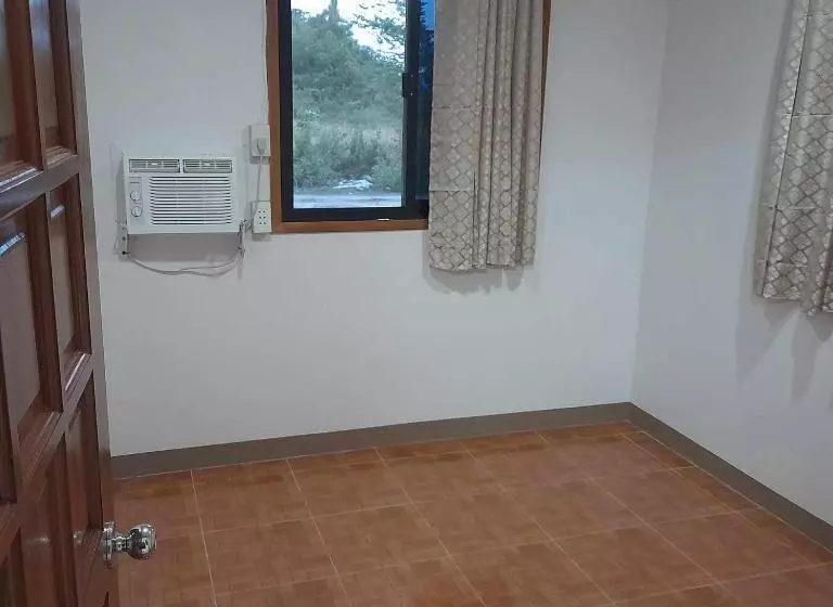 ペンション Saavedra Guesthouse