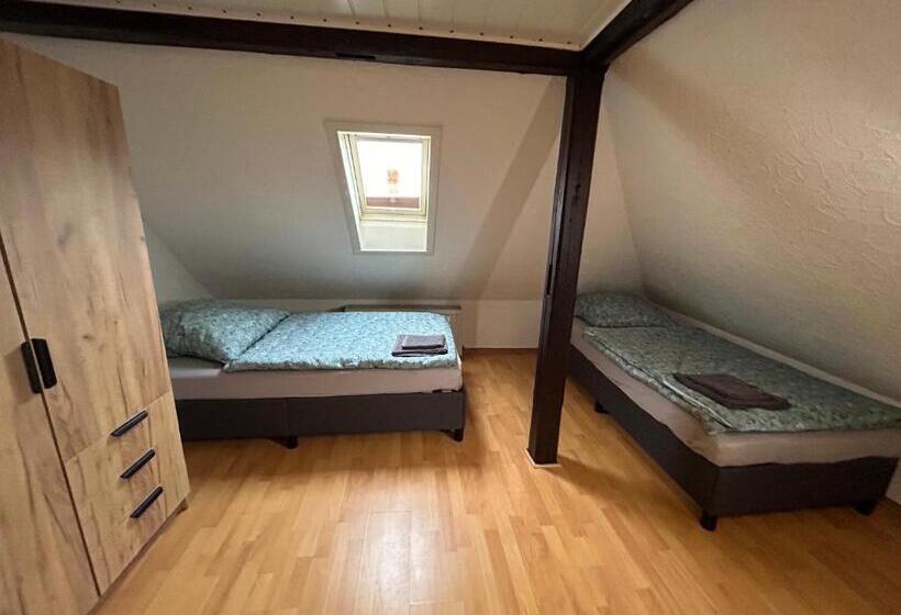 Pension Hotel Leinefelde Am Bahnhof