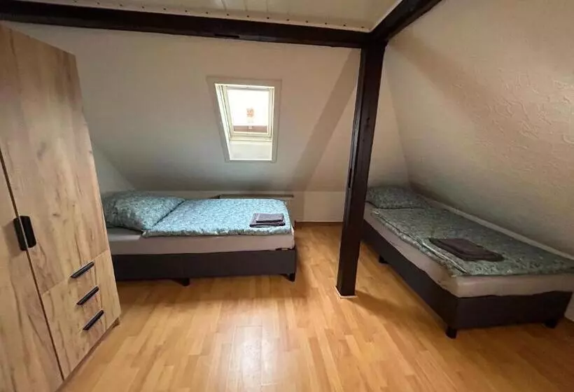 Pension Hotel Leinefelde Am Bahnhof