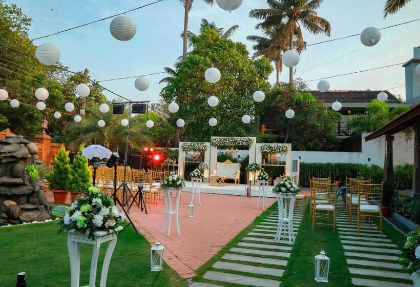 Break Water Palace Resort