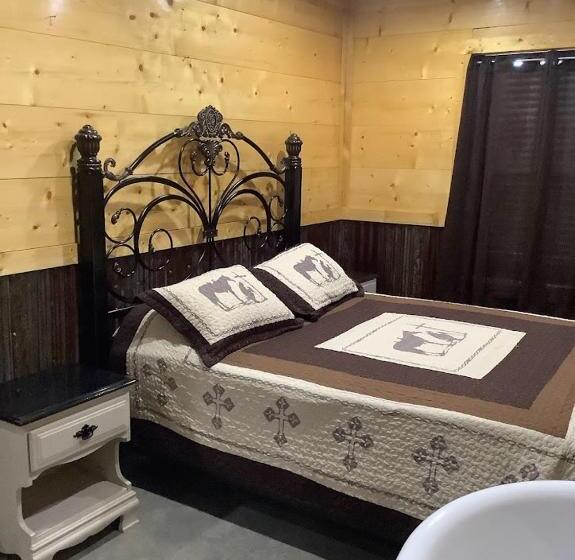 אתר נופש Painted Lakes Ranch