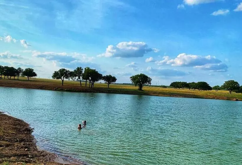 リゾートホテル Painted Lakes Ranch