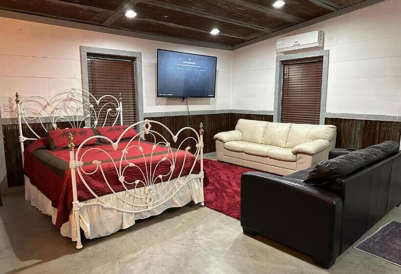 אתר נופש Painted Lakes Ranch