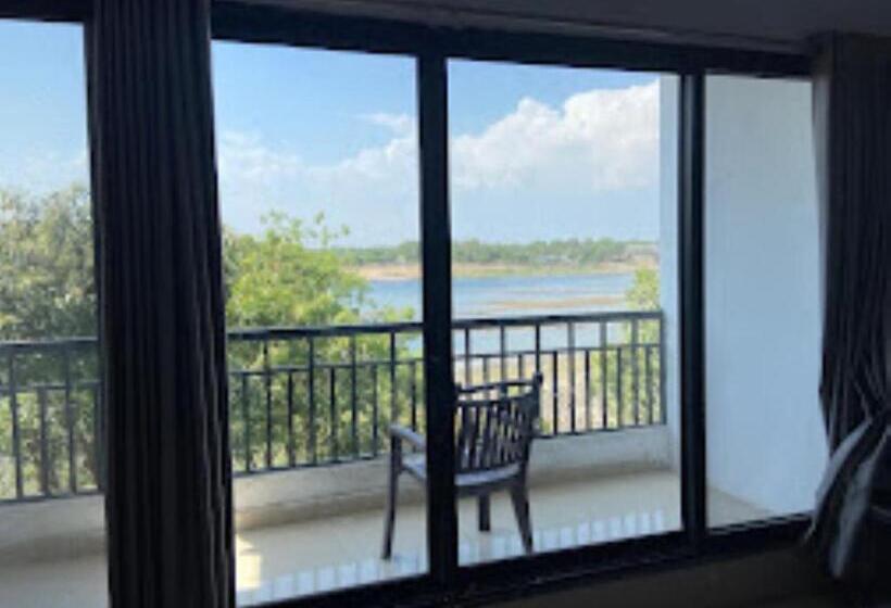 Rewa Hotels & Resorts Mortakka