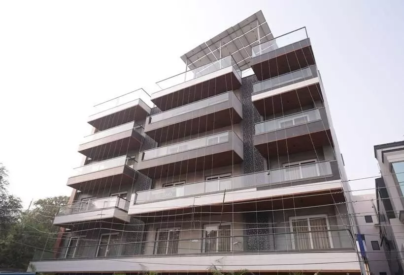 Stepstones Hotels And Inn Dlf Phase 3 Gurgaon
