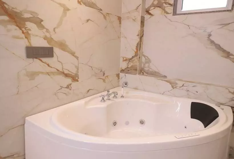Stepstones Hotels And Inn Dlf Phase 3 Gurgaon