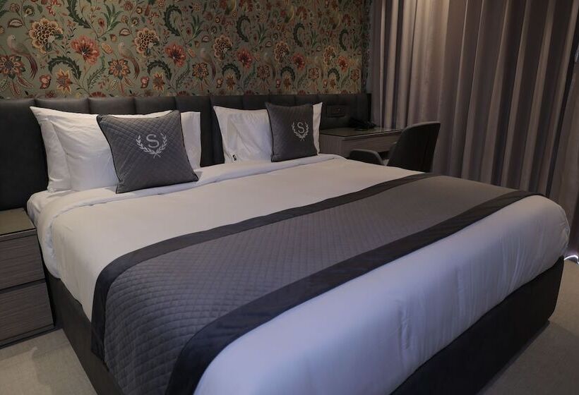 Stepstones Hotels And Inn Dlf Phase 3 Gurgaon