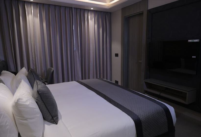 Stepstones Hotels And Inn Dlf Phase 3 Gurgaon