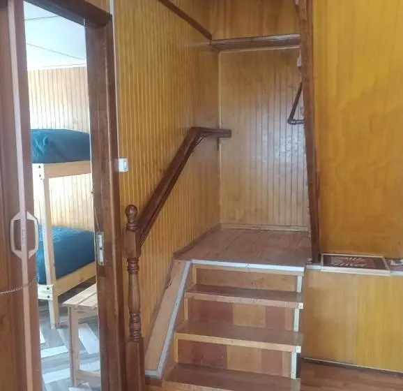 Retkeilymaja Isla Yu Backpacker