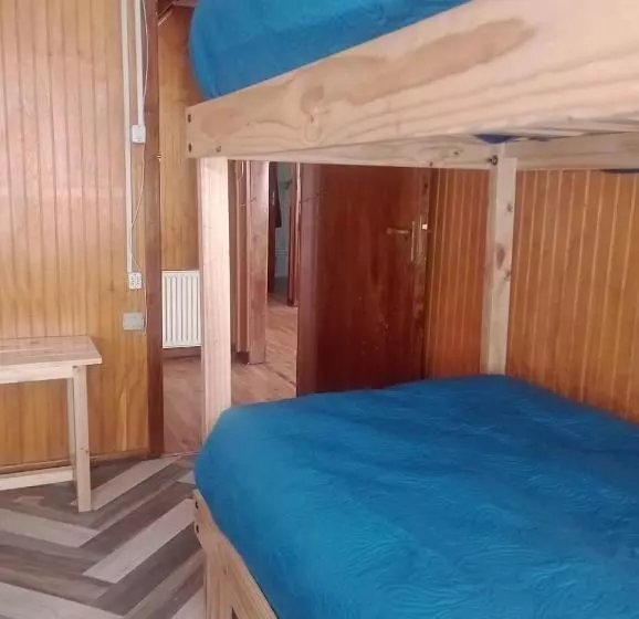 Retkeilymaja Isla Yu Backpacker