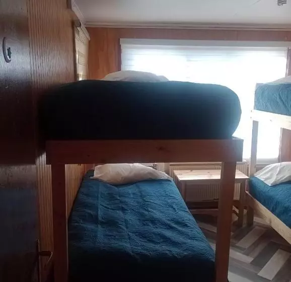 Retkeilymaja Isla Yu Backpacker