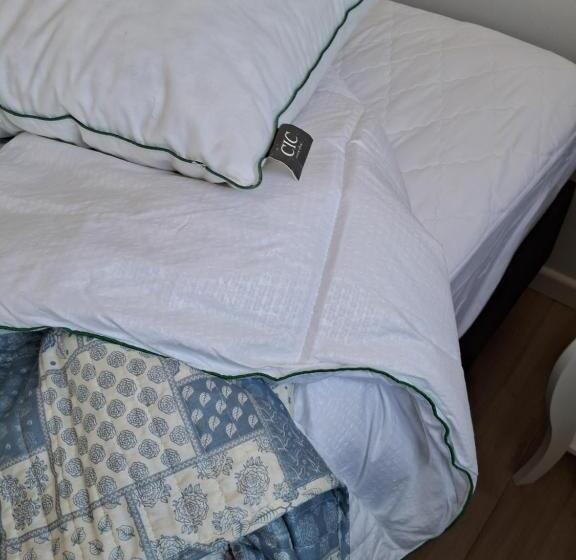 تختخواب و صبحانه Azul Petroleo