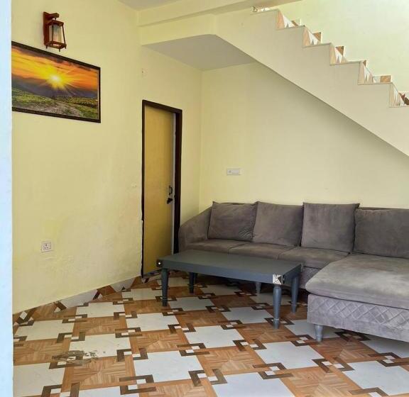 هتل Amazing Aryavan Resort