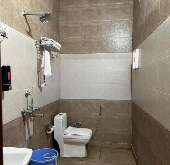 هتل Amazing Aryavan Resort