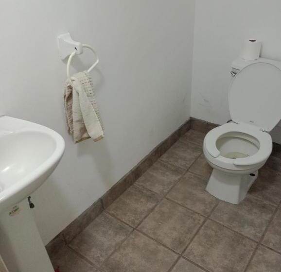 מלון כמוסות Estancia Exprés