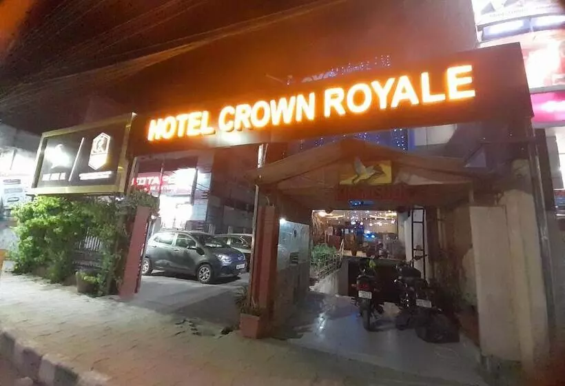 ホテル Crown Royale