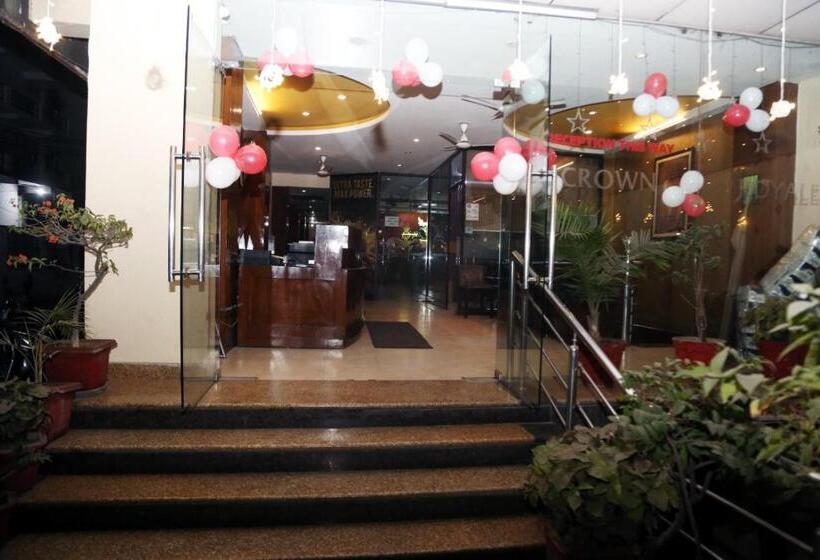 בית מלון כפרי Crown Royale