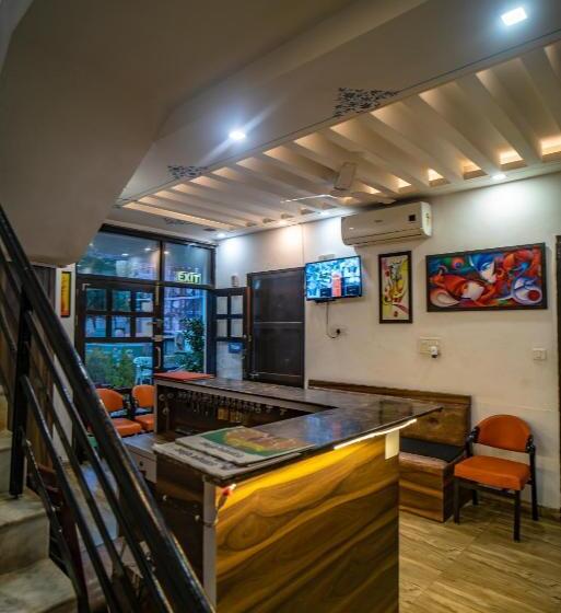 בית מלון כפרי Kareda Regency