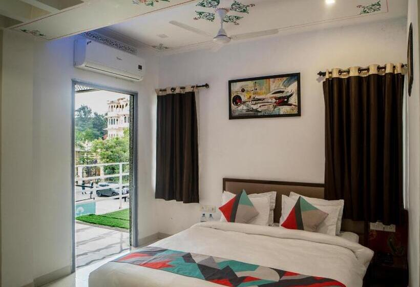 בית מלון כפרי Kareda Regency