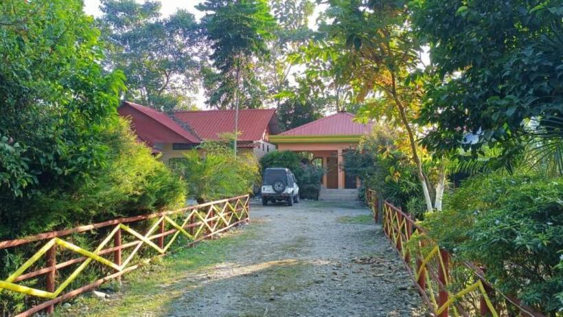 ホテル Prakriti Neerh