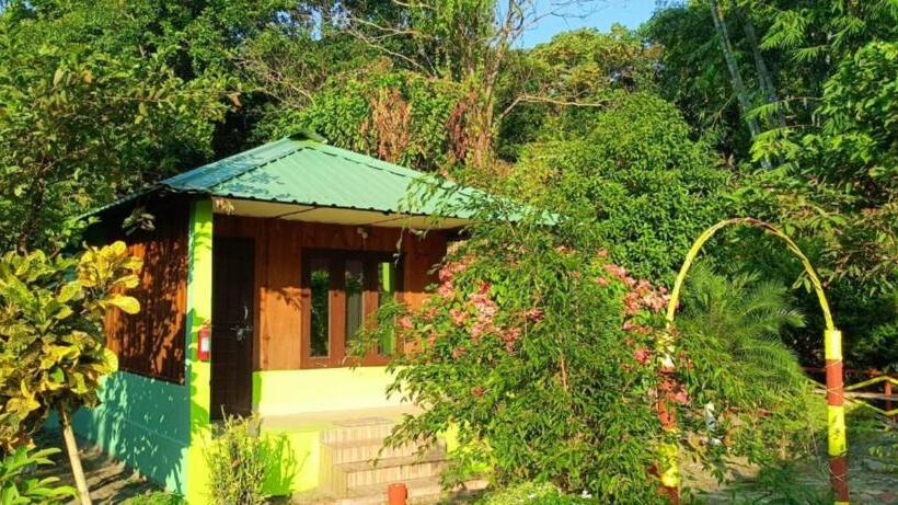 ホテル Prakriti Neerh