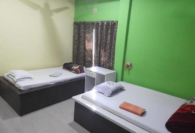 ホテル Prakriti Neerh