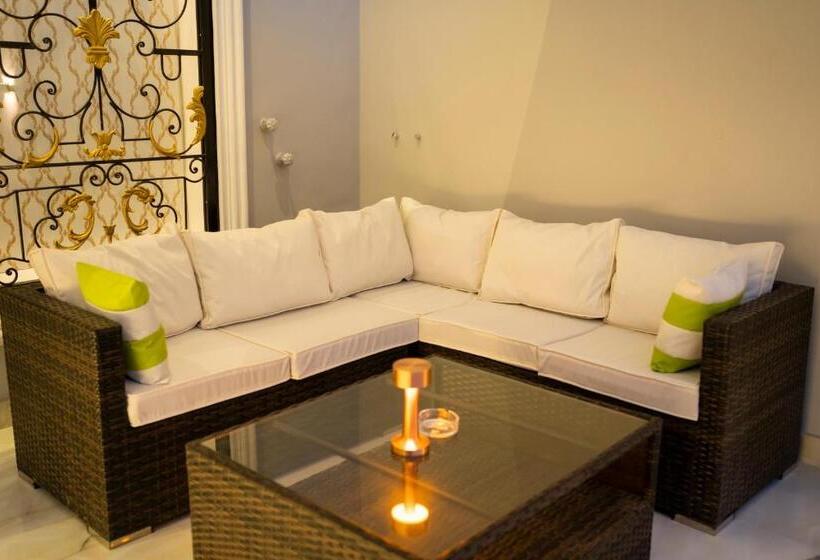 هتل The Edition Bahawalpur