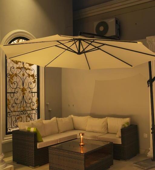 هتل The Edition Bahawalpur