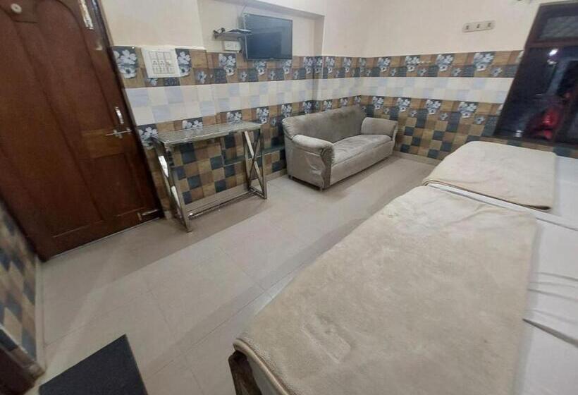 בית מלון כפרי Trisolaris