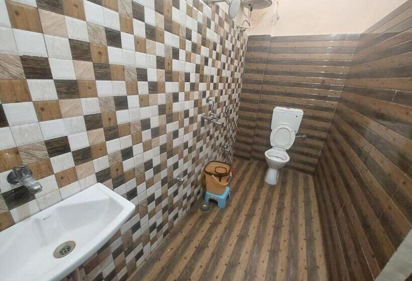 בית מלון כפרי Trisolaris