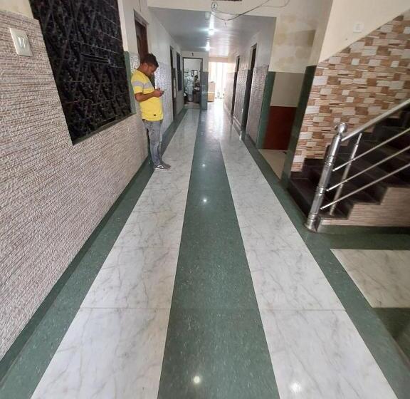 בית מלון כפרי Trisolaris