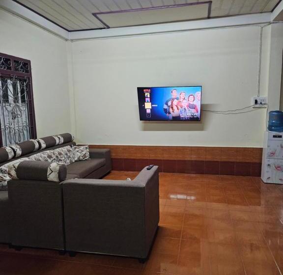 Kai Lions International Hostel Paksong