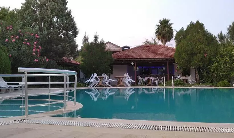 Nosi̇ Otel