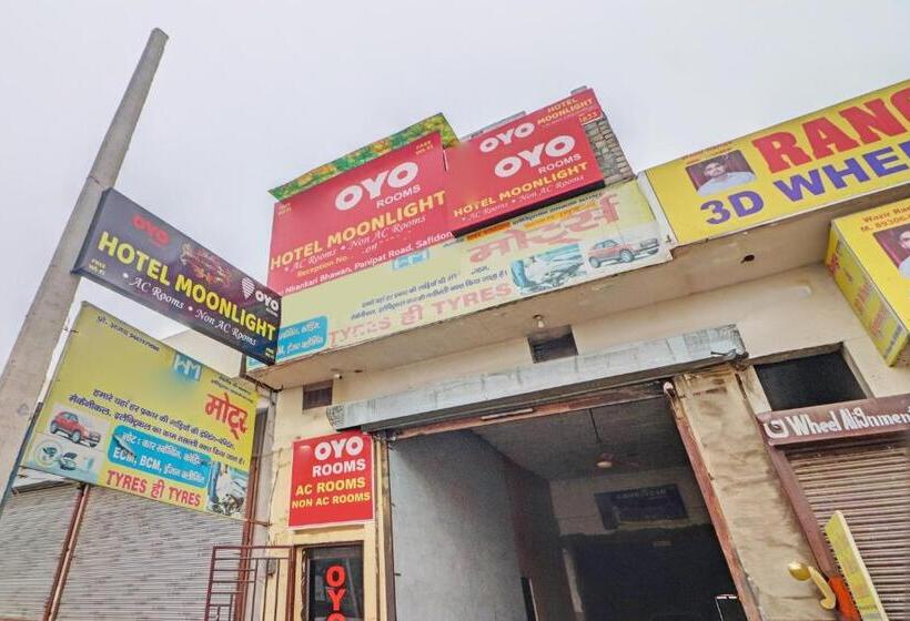 Oyo Hotel Moonlight