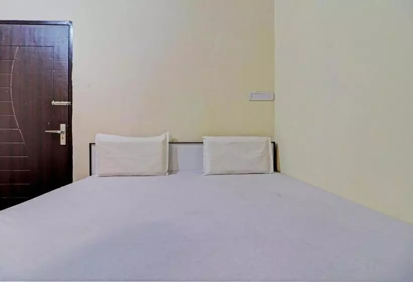 Oyo Hotel Moonlight