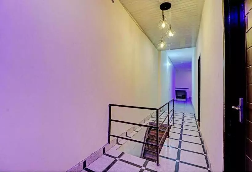 Oyo Hotel Moonlight