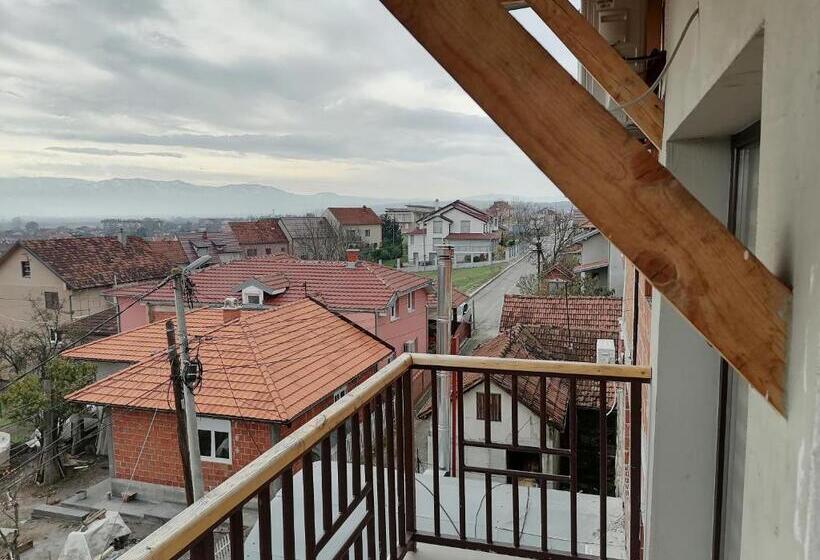 پانسیون Apartmani Lane 1