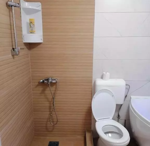 پانسیون Apartmani Lane 1