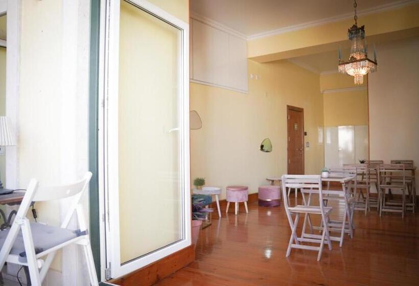 بنسيون Lx Factory Guest House