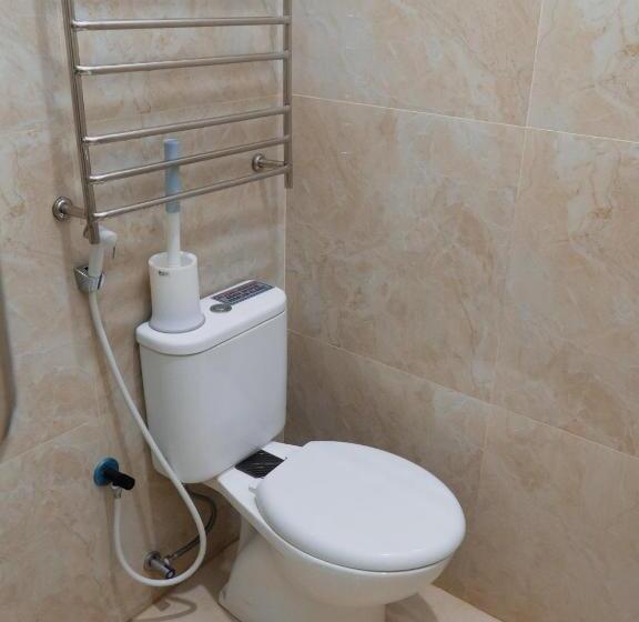 פנסיון Nginapdipadang, Parkit House, Near Universitas Negeri Padang, 10mins Padang Beach